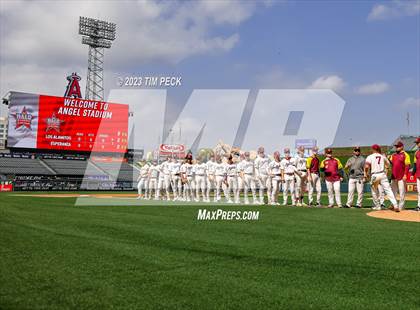 Thumbnail 3 in Esperanza vs. Los Alamitos photogallery.