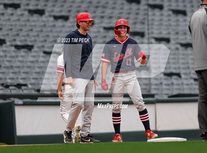 Thumbnail 3 in Esperanza vs. Los Alamitos photogallery.