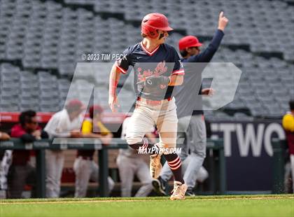 Thumbnail 1 in Esperanza vs. Los Alamitos photogallery.