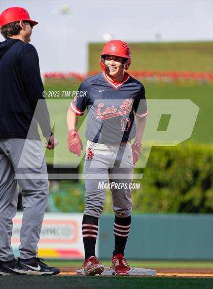 Thumbnail 3 in Esperanza vs. Los Alamitos photogallery.
