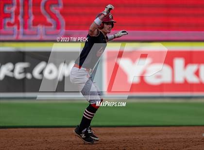 Thumbnail 3 in Esperanza vs. Los Alamitos photogallery.