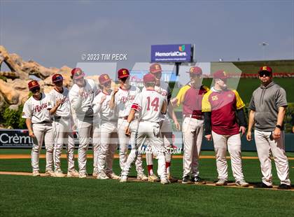 Thumbnail 2 in Esperanza vs. Los Alamitos photogallery.