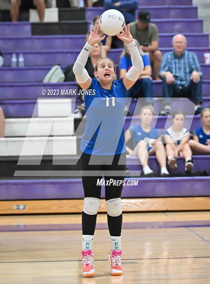 Thumbnail 1 in Northwest Christian vs. Snowflake photogallery.