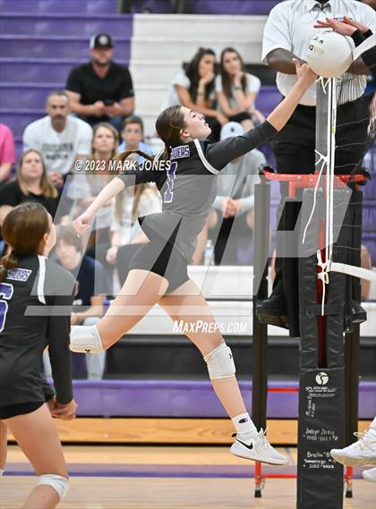 Thumbnail 2 in Northwest Christian vs. Snowflake photogallery.