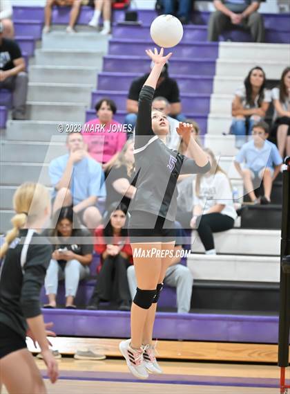 Thumbnail 2 in Northwest Christian vs. Snowflake photogallery.