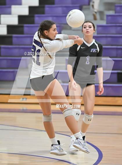 Thumbnail 2 in Northwest Christian vs. Snowflake photogallery.