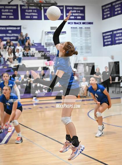 Thumbnail 3 in Northwest Christian vs. Snowflake photogallery.