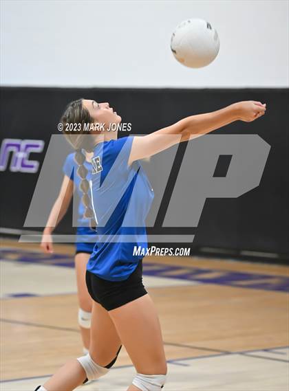 Thumbnail 1 in Northwest Christian vs. Snowflake photogallery.