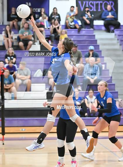 Thumbnail 2 in Northwest Christian vs. Snowflake photogallery.
