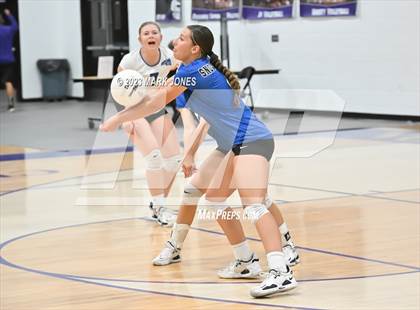 Thumbnail 2 in Northwest Christian vs. Snowflake photogallery.
