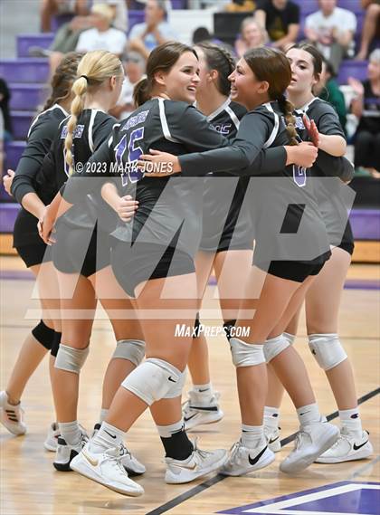 Thumbnail 2 in Northwest Christian vs. Snowflake photogallery.