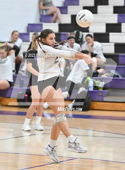 Thumbnail 1 in Northwest Christian vs. Snowflake photogallery.