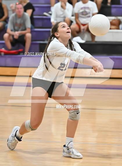 Thumbnail 2 in Northwest Christian vs. Snowflake photogallery.