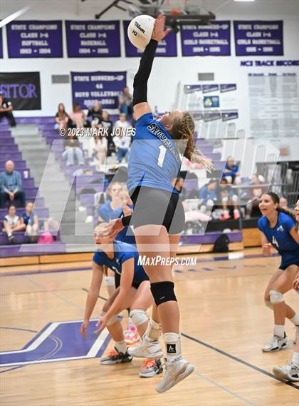 Thumbnail 2 in Northwest Christian vs. Snowflake photogallery.