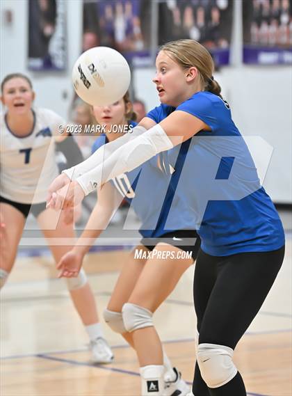 Thumbnail 2 in Northwest Christian vs. Snowflake photogallery.