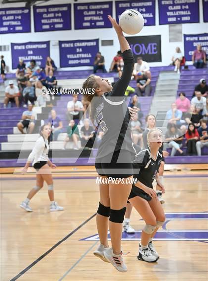 Thumbnail 3 in Northwest Christian vs. Snowflake photogallery.