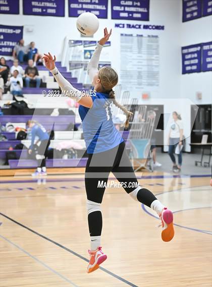 Thumbnail 1 in Northwest Christian vs. Snowflake photogallery.