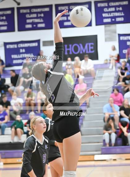 Thumbnail 3 in Northwest Christian vs. Snowflake photogallery.