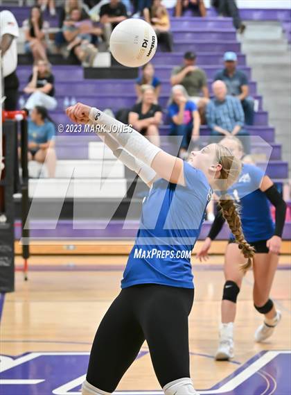 Thumbnail 1 in Northwest Christian vs. Snowflake photogallery.