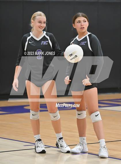 Thumbnail 2 in Northwest Christian vs. Snowflake photogallery.