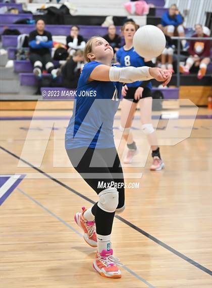 Thumbnail 2 in Northwest Christian vs. Snowflake photogallery.