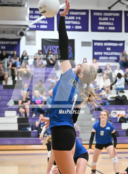 Thumbnail 2 in Northwest Christian vs. Snowflake photogallery.