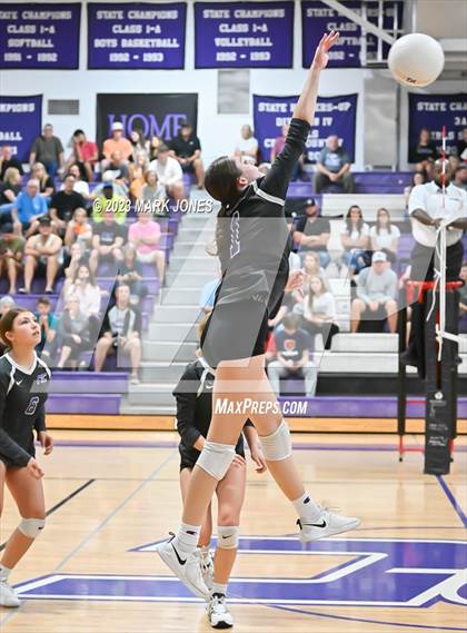 Thumbnail 2 in Northwest Christian vs. Snowflake photogallery.