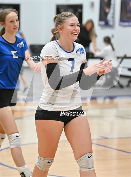 Thumbnail 1 in Northwest Christian vs. Snowflake photogallery.