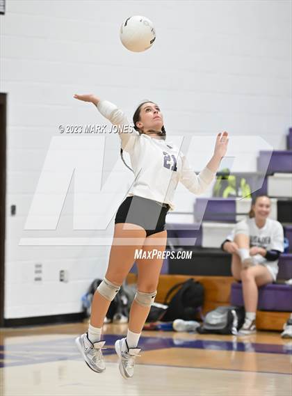 Thumbnail 1 in Northwest Christian vs. Snowflake photogallery.