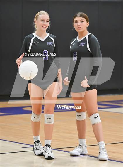 Thumbnail 3 in Northwest Christian vs. Snowflake photogallery.