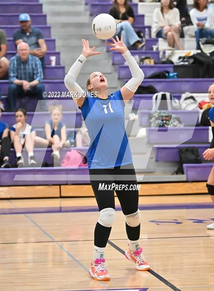 Thumbnail 2 in Northwest Christian vs. Snowflake photogallery.