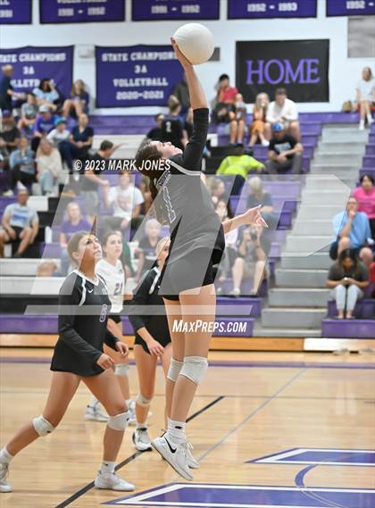 Thumbnail 3 in Northwest Christian vs. Snowflake photogallery.