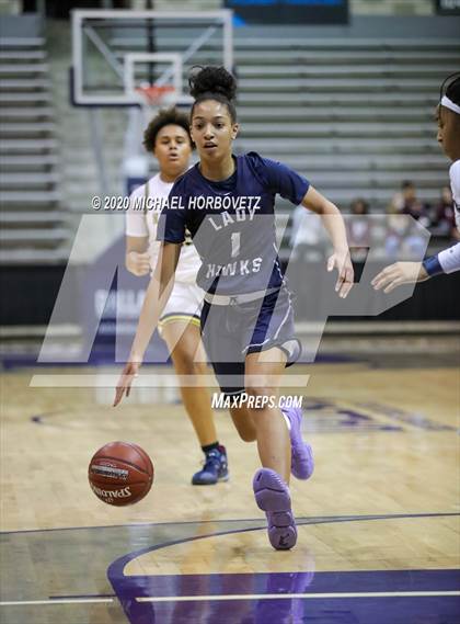 Thumbnail 1 in McKinney vs. Hendrickson (UIL 6A Regional Semifinal Playoff) photogallery.