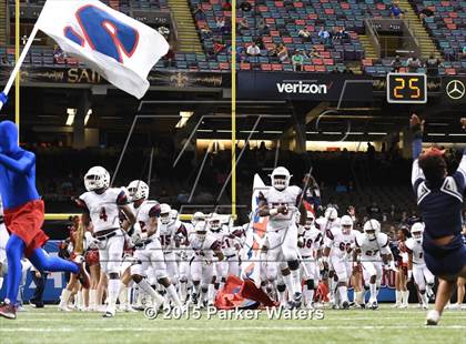 Thumbnail 3 in John Ehret vs. Zachary (LHSAA Class 5A Final) photogallery.