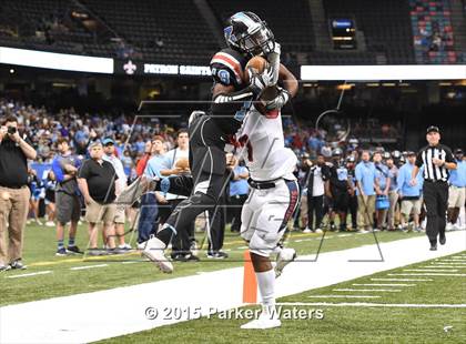Thumbnail 3 in John Ehret vs. Zachary (LHSAA Class 5A Final) photogallery.