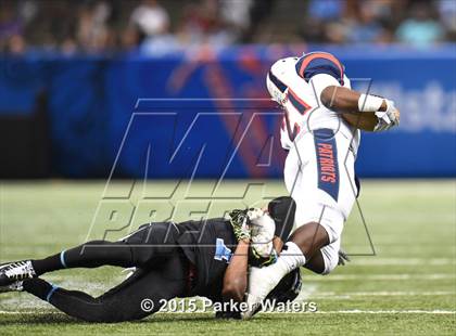 Thumbnail 3 in John Ehret vs. Zachary (LHSAA Class 5A Final) photogallery.
