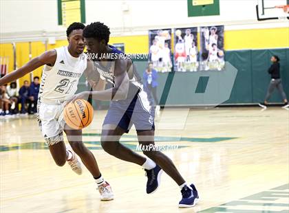 Thumbnail 1 in University Christian vs Oakleaf (Martin Luther King Jr. Showcase) photogallery.