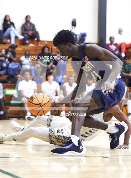 Thumbnail 3 in University Christian vs Oakleaf (Martin Luther King Jr. Showcase) photogallery.