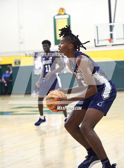 Thumbnail 1 in University Christian vs Oakleaf (Martin Luther King Jr. Showcase) photogallery.
