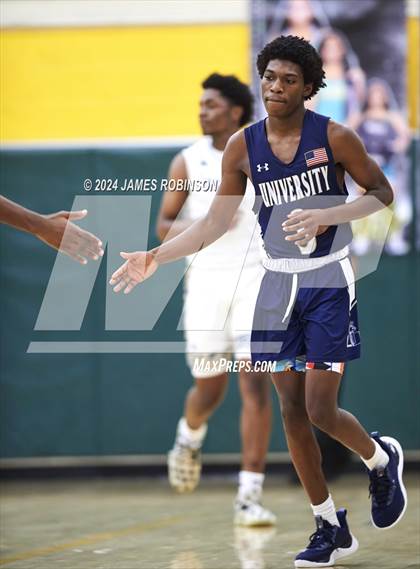 Thumbnail 1 in University Christian vs Oakleaf (Martin Luther King Jr. Showcase) photogallery.