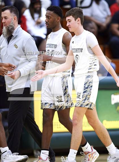 Thumbnail 2 in University Christian vs Oakleaf (Martin Luther King Jr. Showcase) photogallery.