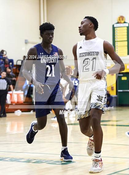 Thumbnail 1 in University Christian vs Oakleaf (Martin Luther King Jr. Showcase) photogallery.