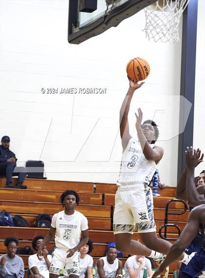 Thumbnail 3 in University Christian vs Oakleaf (Martin Luther King Jr. Showcase) photogallery.