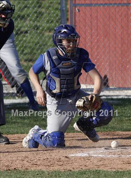 Thumbnail 3 in Columbia vs Freeburg JV photogallery.