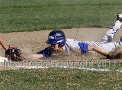 Thumbnail 3 in Columbia vs Freeburg JV photogallery.