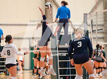 Thumbnail 2 in Flintridge Sacred Heart vs Bonita Vista (Southern California Invitational) photogallery.