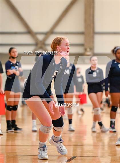 Thumbnail 1 in Flintridge Sacred Heart vs Bonita Vista (Southern California Invitational) photogallery.