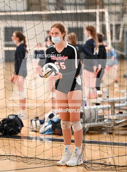 Thumbnail 2 in Flintridge Sacred Heart vs Bonita Vista (Southern California Invitational) photogallery.