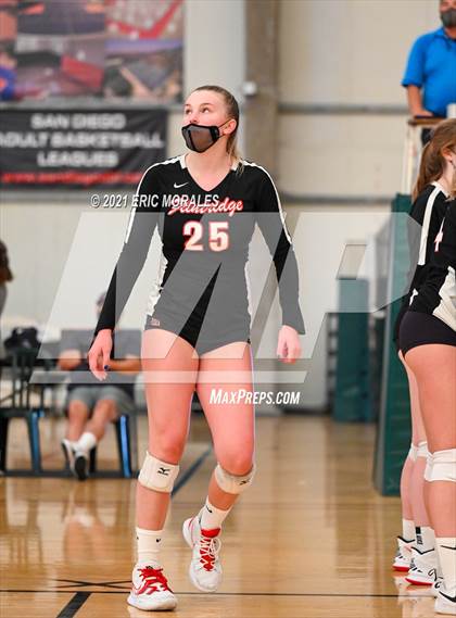 Thumbnail 2 in Flintridge Sacred Heart vs Bonita Vista (Southern California Invitational) photogallery.