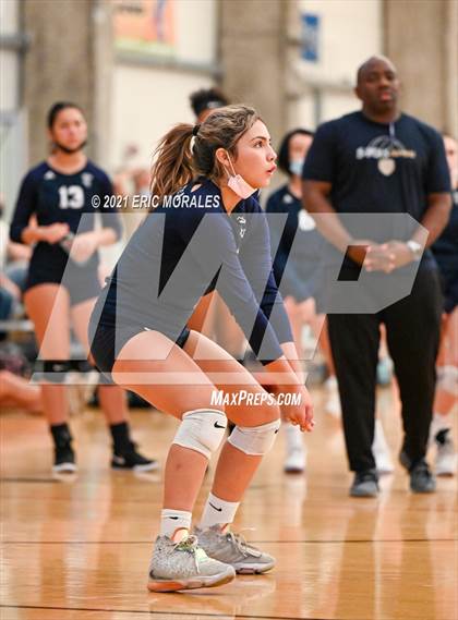 Thumbnail 3 in Flintridge Sacred Heart vs Bonita Vista (Southern California Invitational) photogallery.